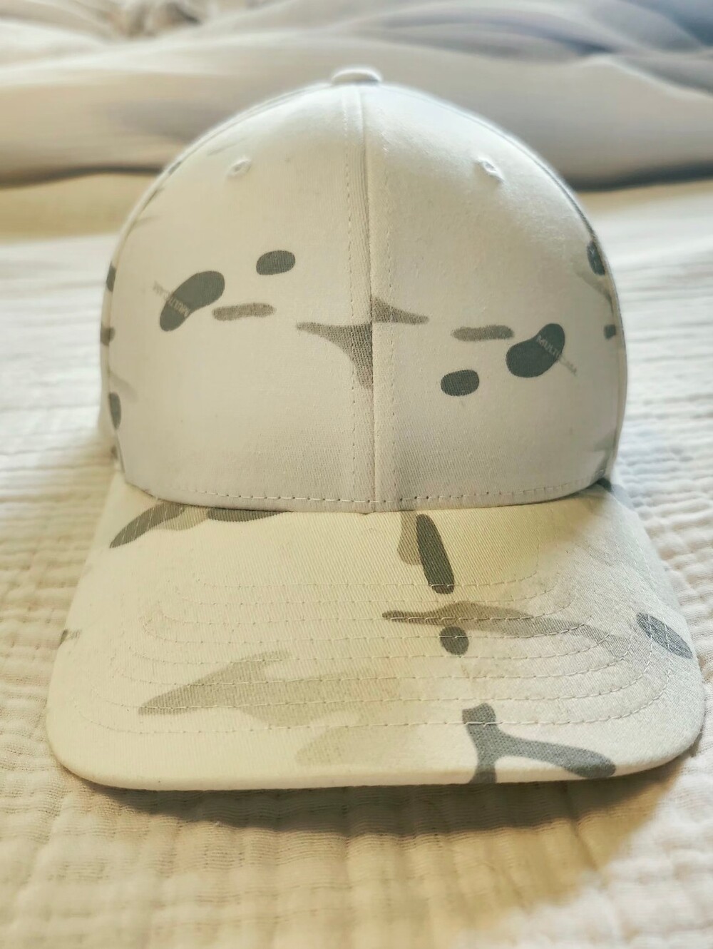 Lids Unisex FLEXFIT White & Gray Camo Baseball Hat